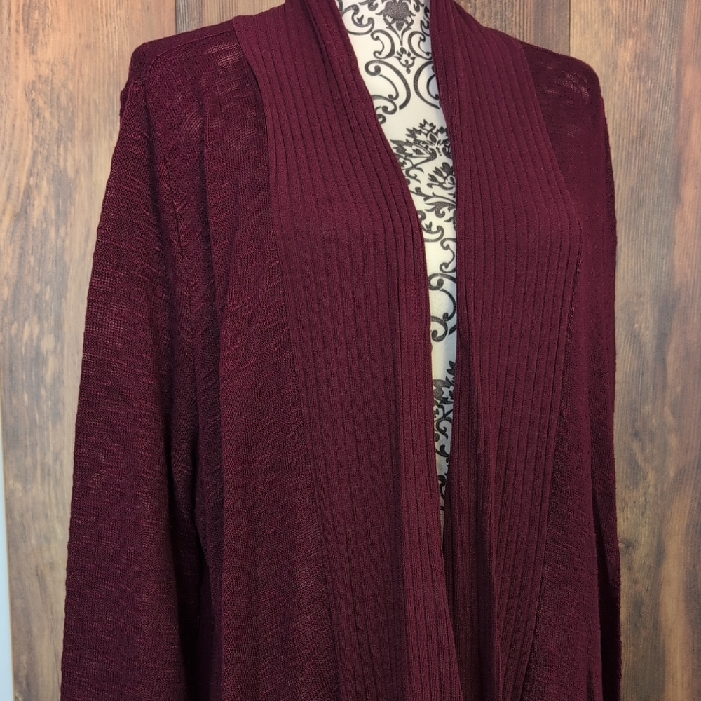 Eyeshadow Burgundy Open-Front Cardigan